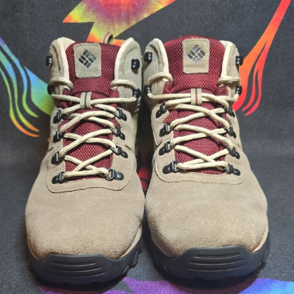 Columbia Men's Beige and Burgundy Hiking Boots - Picture 1 of 7